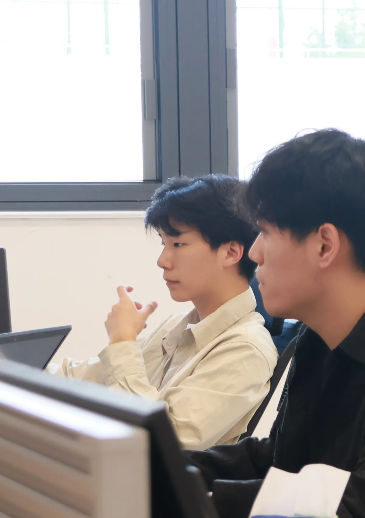工作闪光